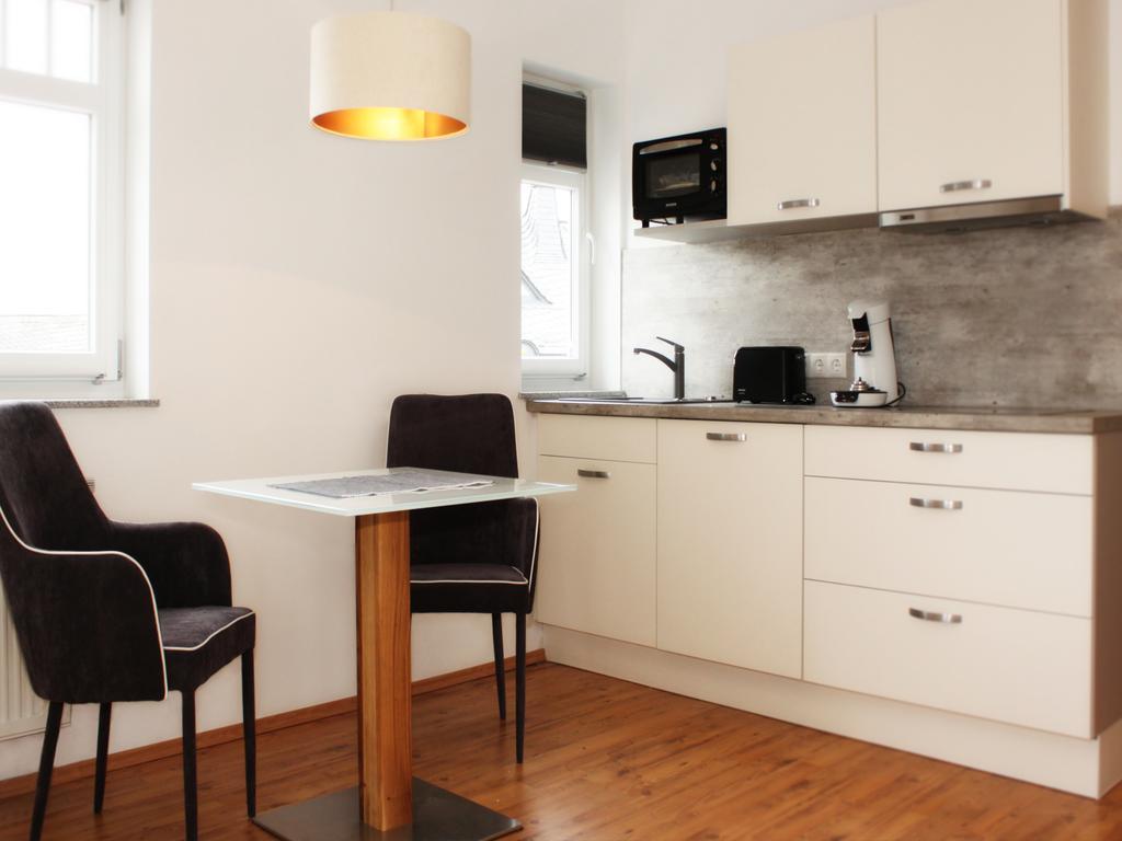 Apartments Im Chateau D'Esprit Hoehr-Grenzhausen Room photo
